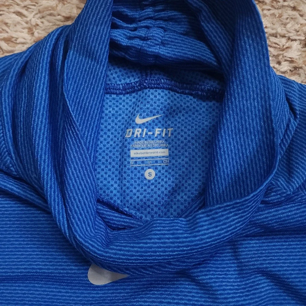 Nike Dri-Fit Running Turtle Neck Blue Womens S Long‎ Sleeve Shirt